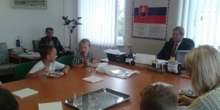 Fotografia: Prijatie prvákov starostom obce v šk. roku 2016/2017